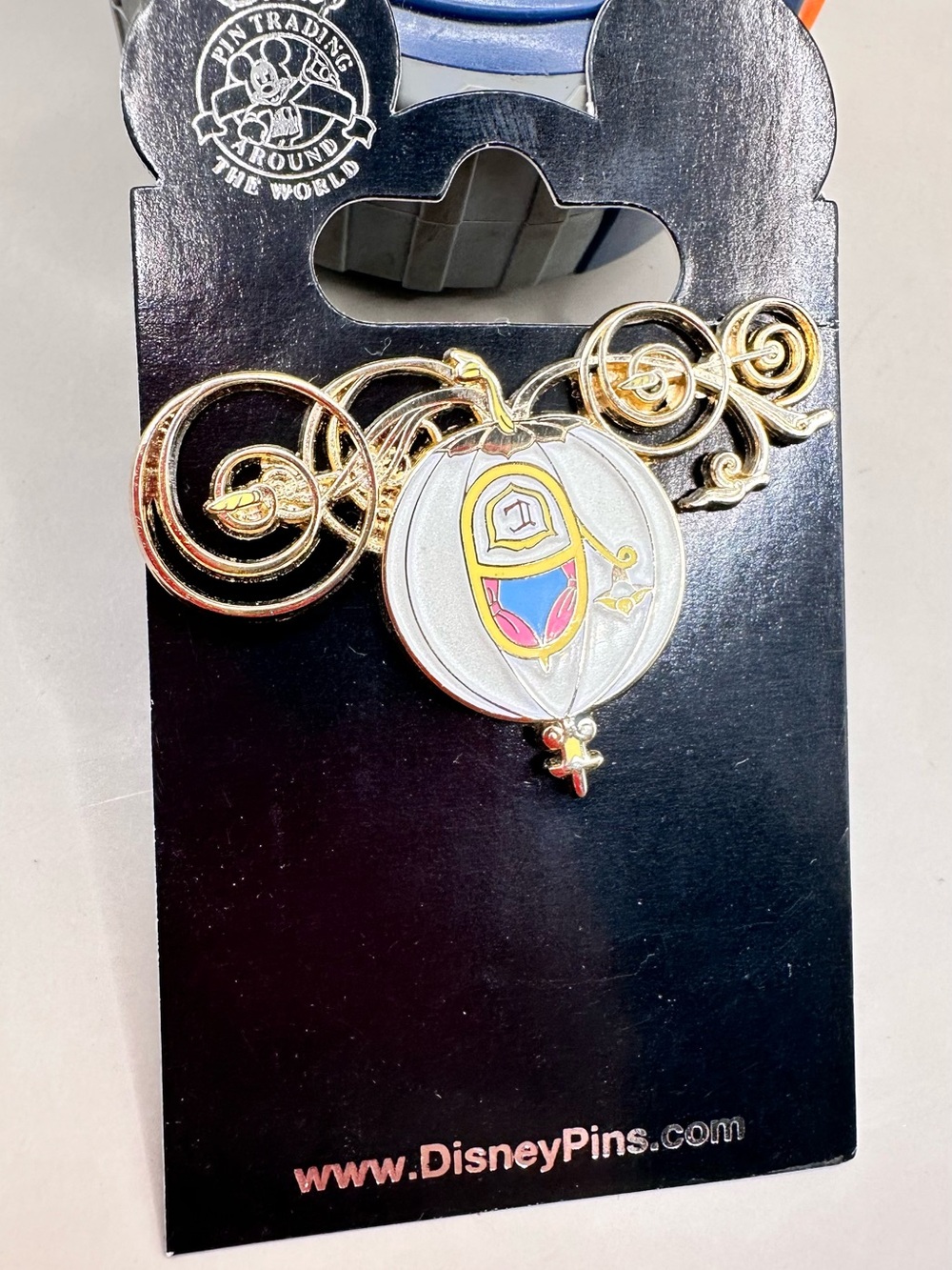 Disney Cinderella Pumpkin Coach Carriage Trading Pin 2008